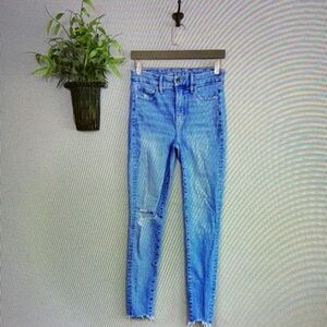 SHEIN Light Blue High-Rise Skinny Jeans with Distressed Knee